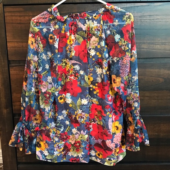 Alice + Olivia Julius Raglan Sleeve Floral Blouse - Picture 6 of 9